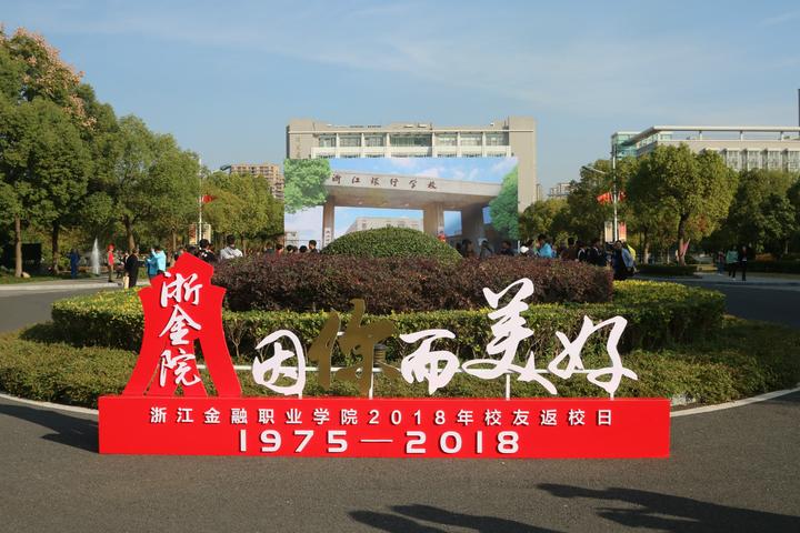 微信图片_20181101180933_meitu_2.jpg