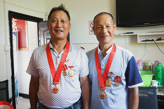 抗美援越老兵合影 章立元（左） 潘洪林（右）